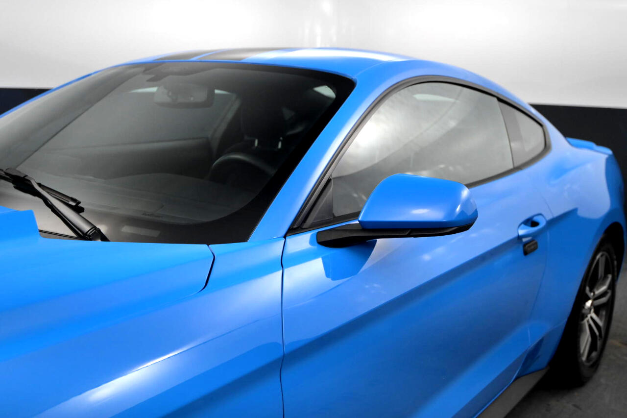 Ford Mustang EcoBoost Fastback 2017