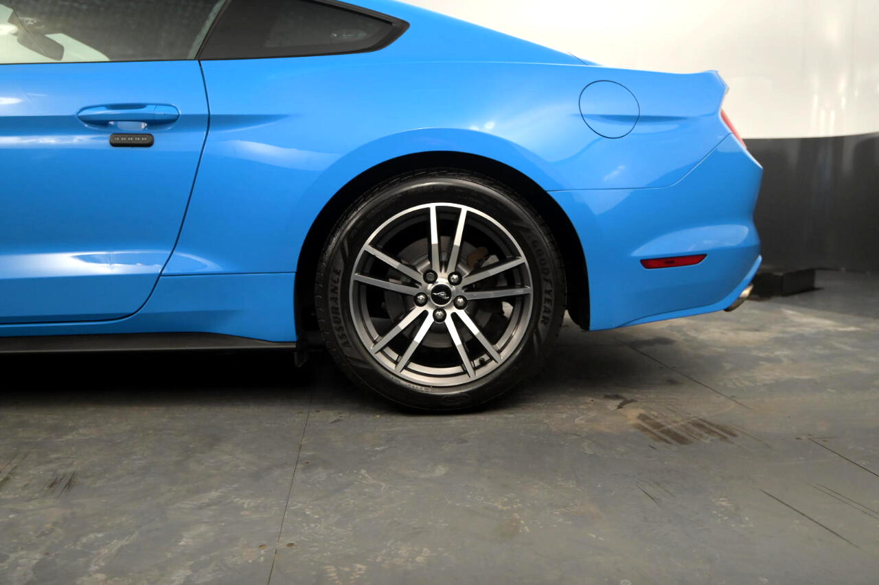 Ford Mustang EcoBoost Fastback 2017