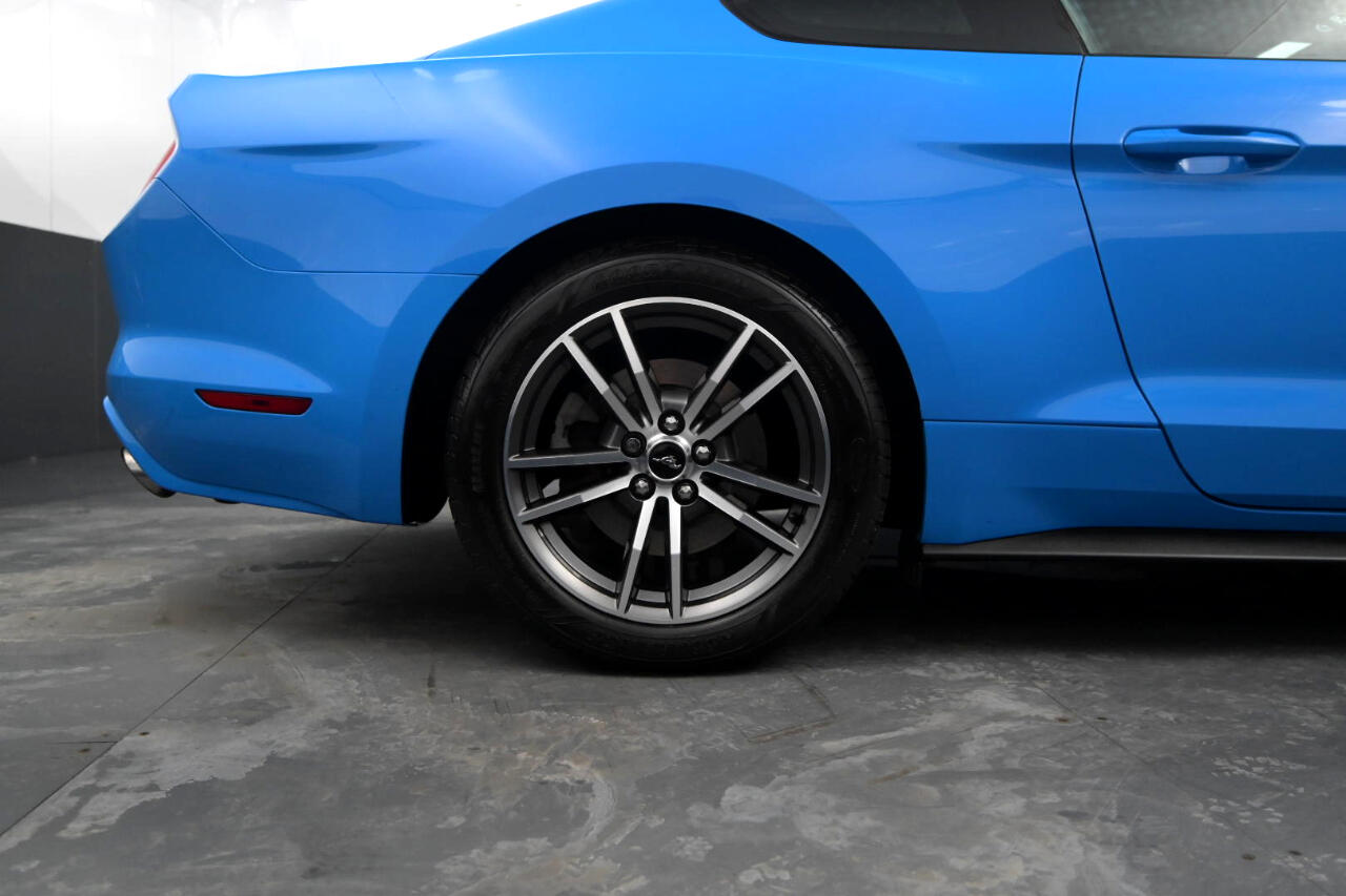 Ford Mustang EcoBoost Fastback 2017