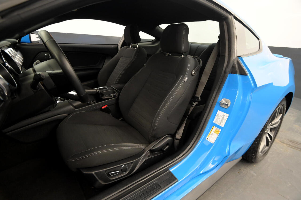 Ford Mustang EcoBoost Fastback 2017