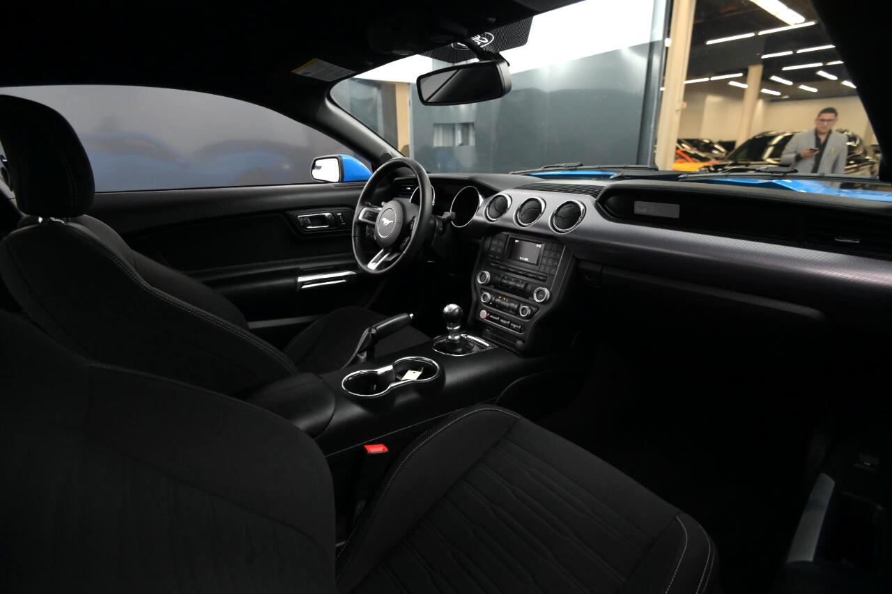 Ford Mustang EcoBoost Fastback 2017