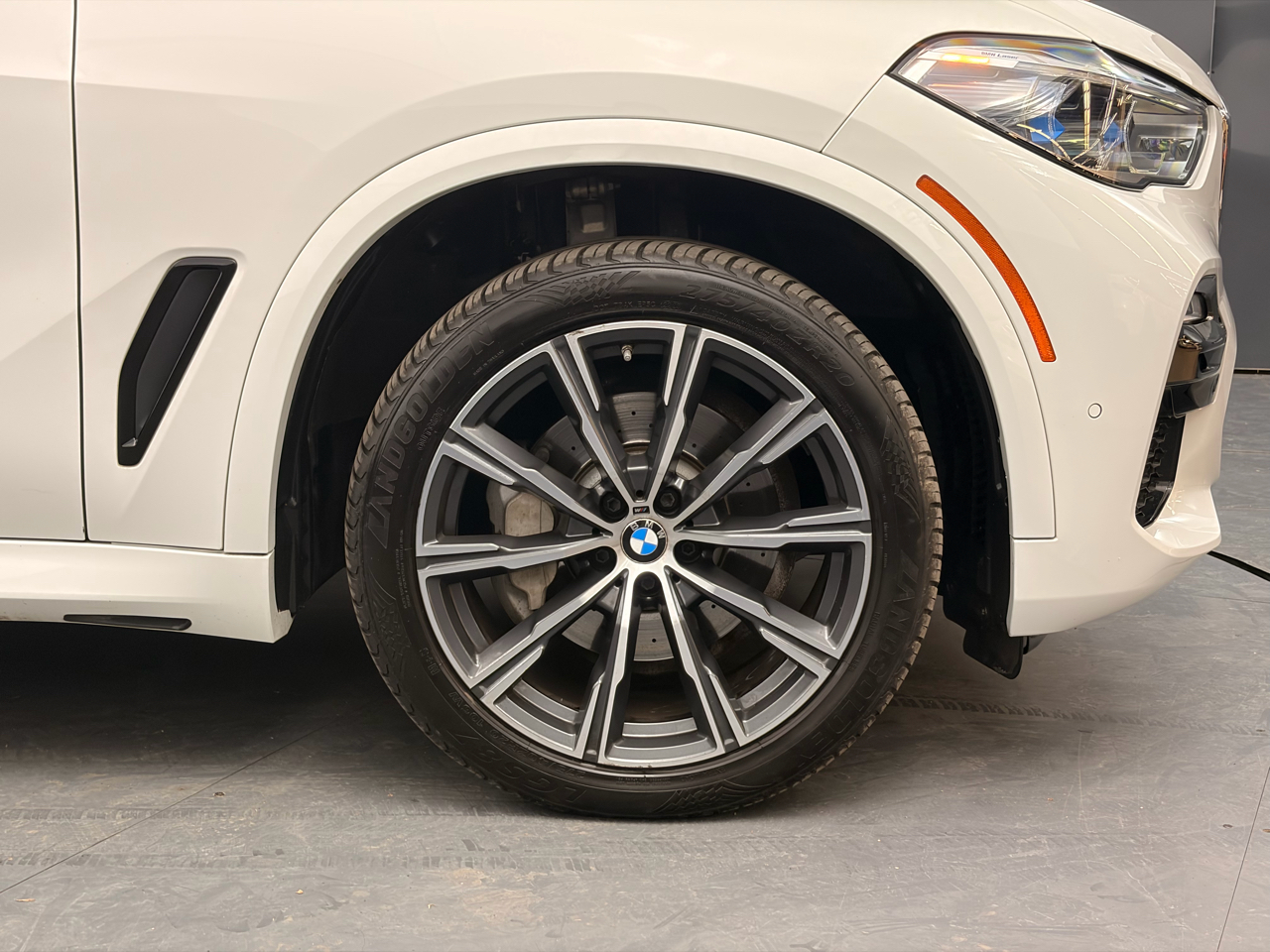 BMW X5 xDrive40i Sports Activity Vehicle 2019