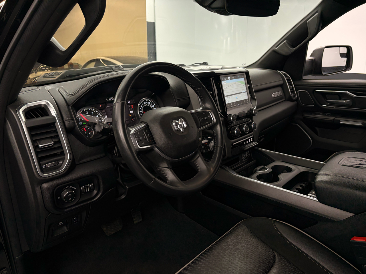 RAM 1500 Laramie 4x4 Crew Cab 5'7" Box 2022