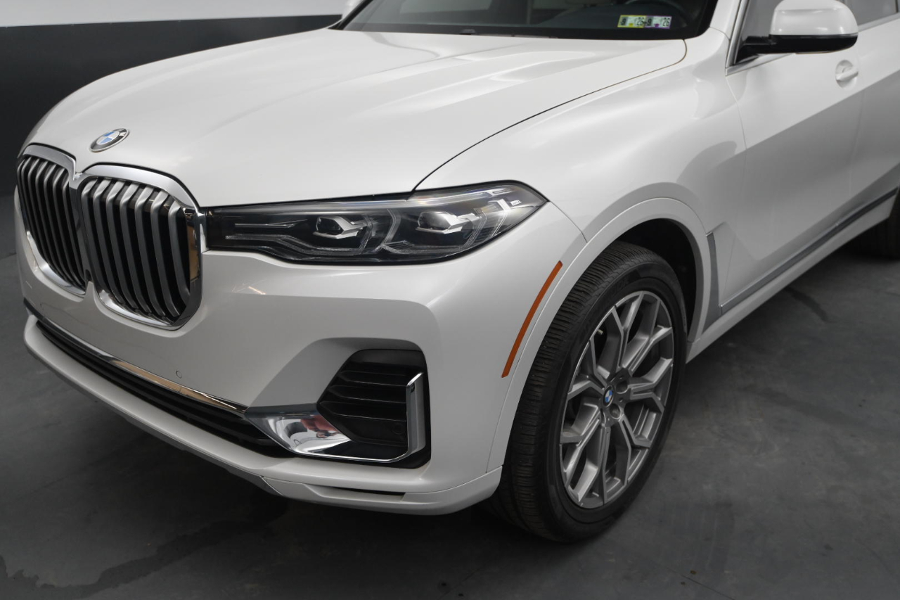 BMW X7 xDrive40i Sports Activity Vehicle 2020