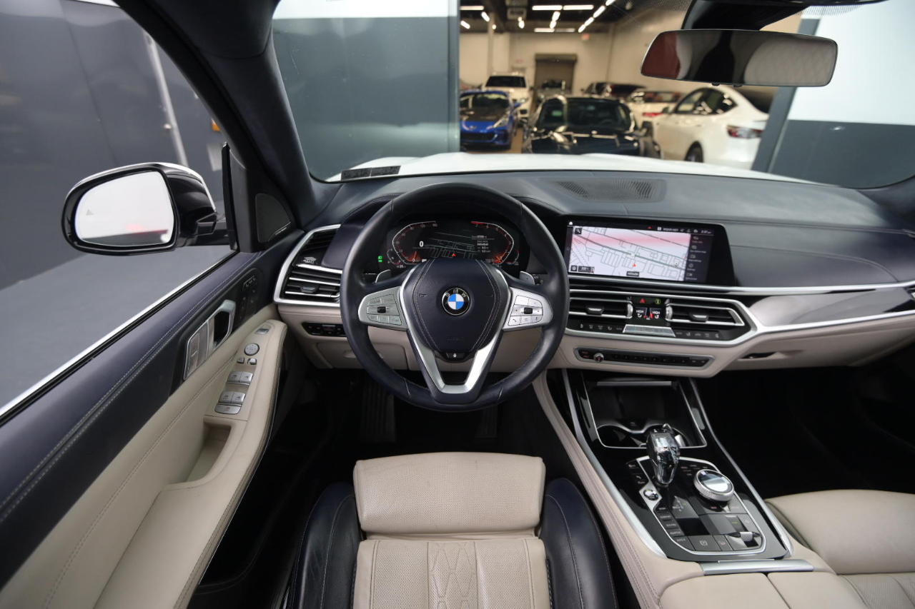 BMW X7 xDrive40i Sports Activity Vehicle 2020