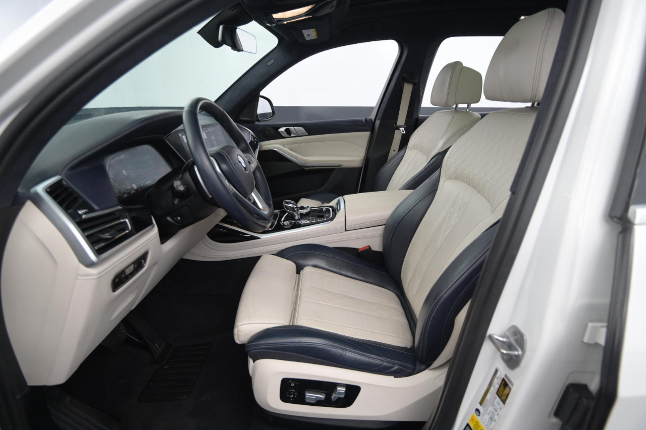 BMW X7 xDrive40i Sports Activity Vehicle 2020