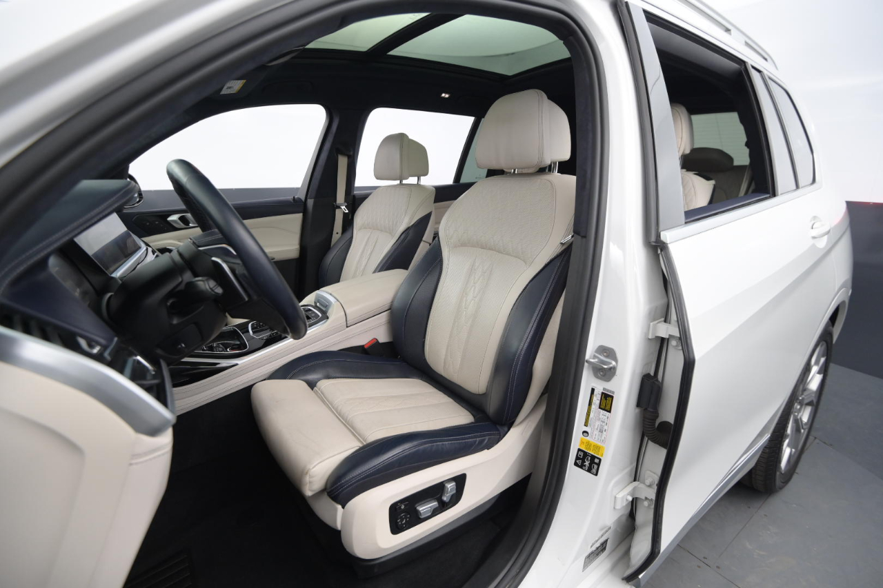 BMW X7 xDrive40i Sports Activity Vehicle 2020