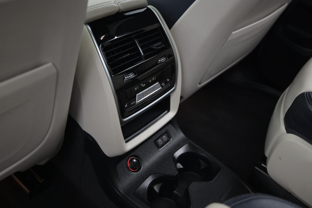 BMW X7 xDrive40i Sports Activity Vehicle 2020