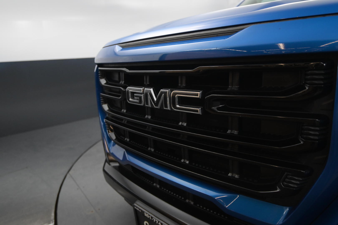 GMC Canyon 4WD Crew Cab 141" Elevation 2021