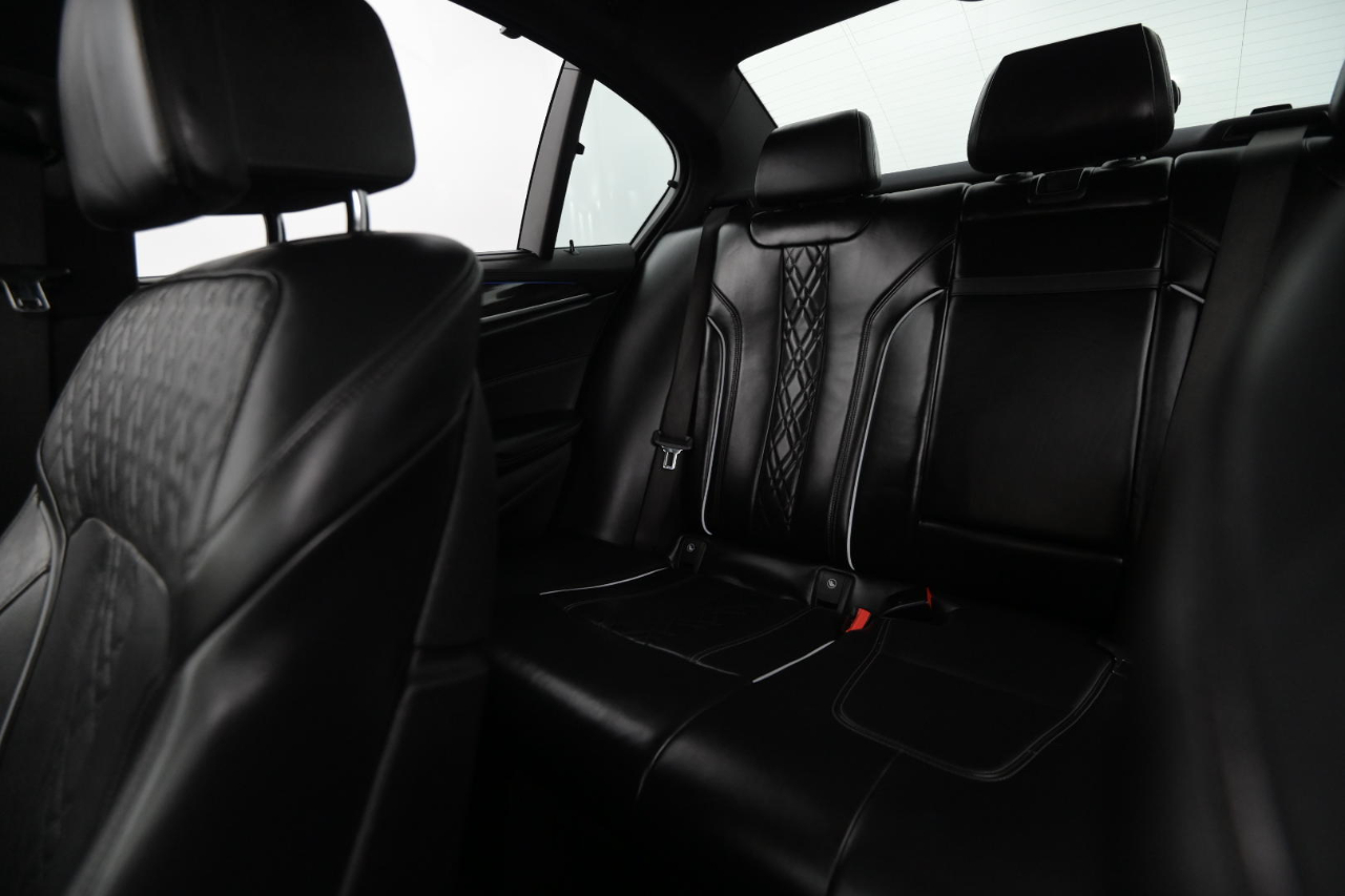 BMW 5 Series 540i xDrive Sedan 2017