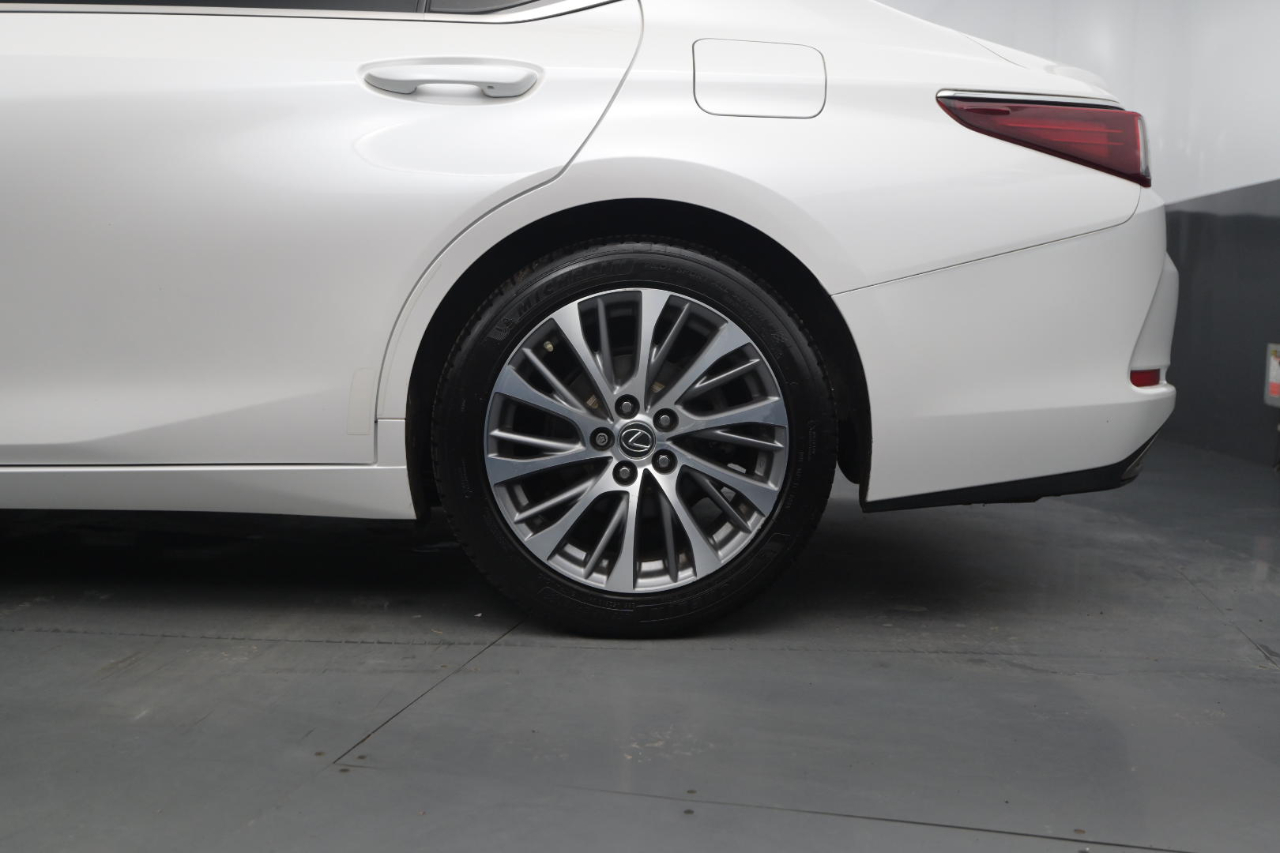 Lexus ES ES 350 FWD 2019