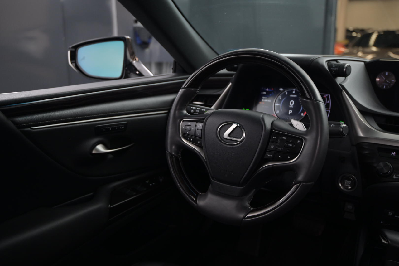 Lexus ES ES 350 FWD 2019