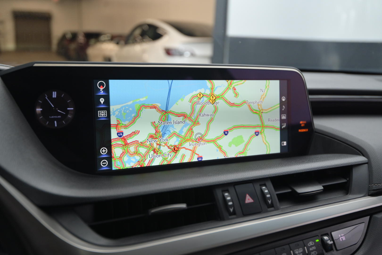 Lexus ES ES 350 FWD 2019