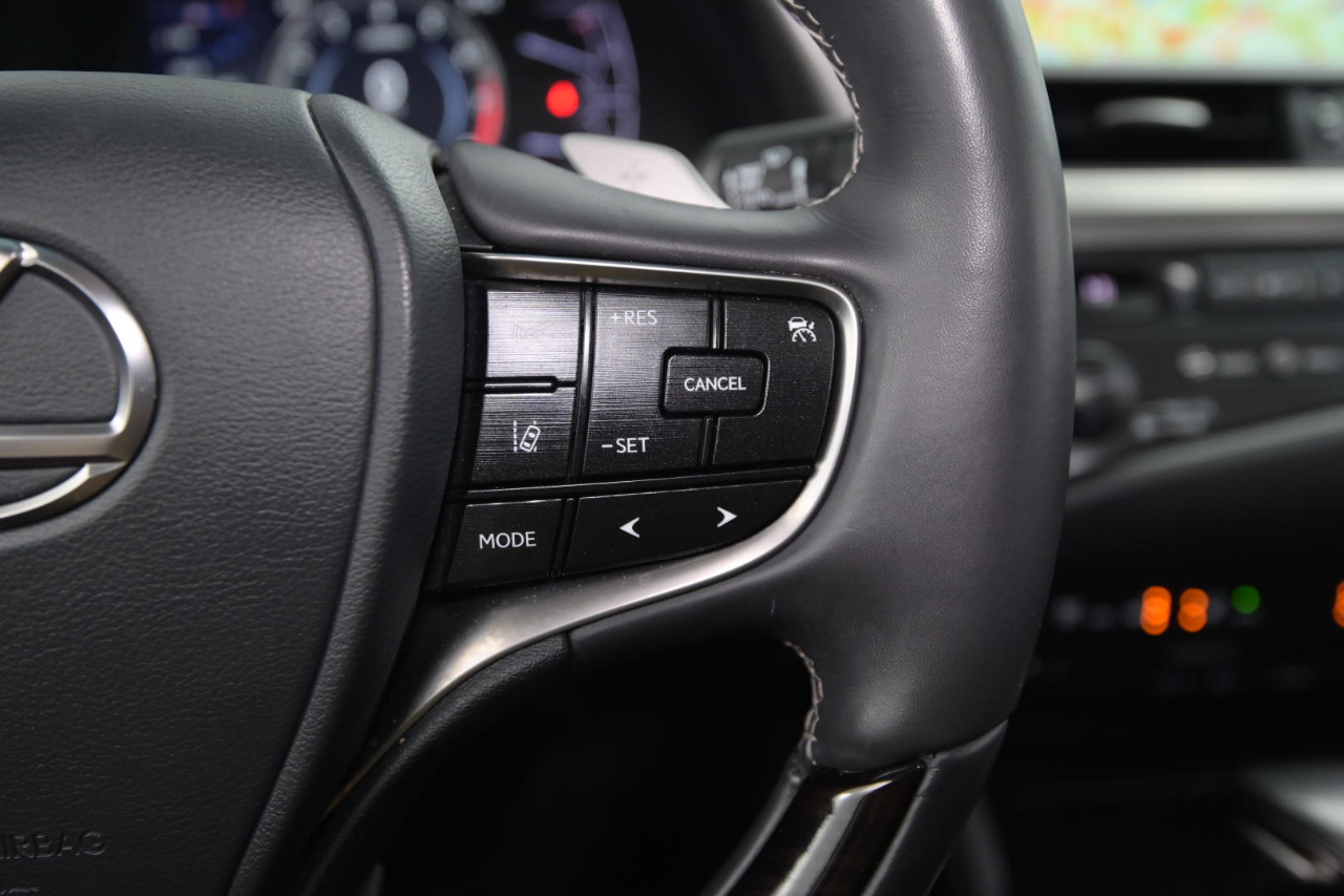 Lexus ES ES 350 FWD 2019