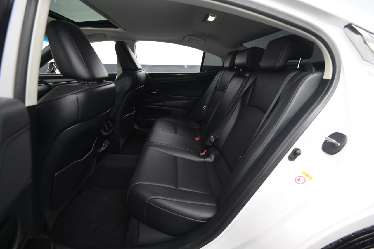 Lexus ES ES 350 FWD 2019