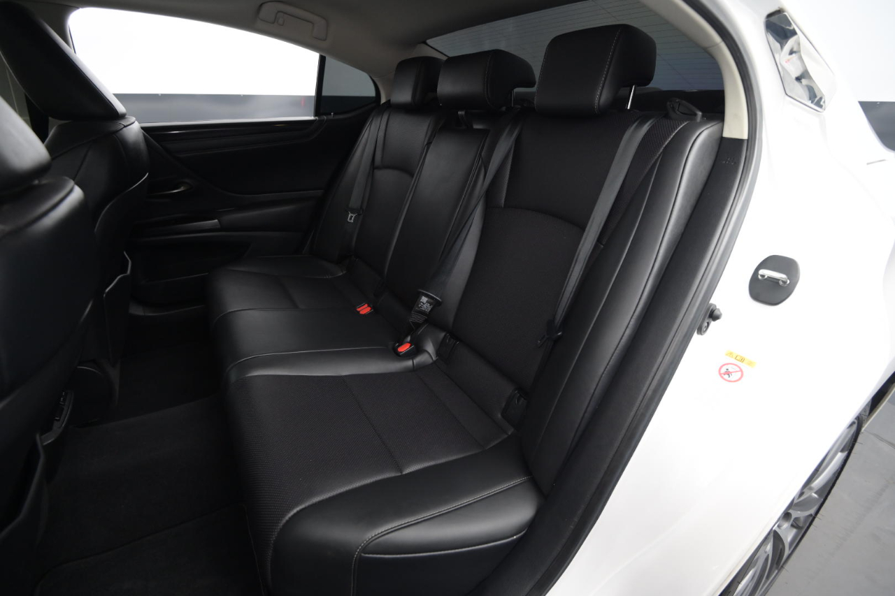 Lexus ES ES 350 FWD 2019