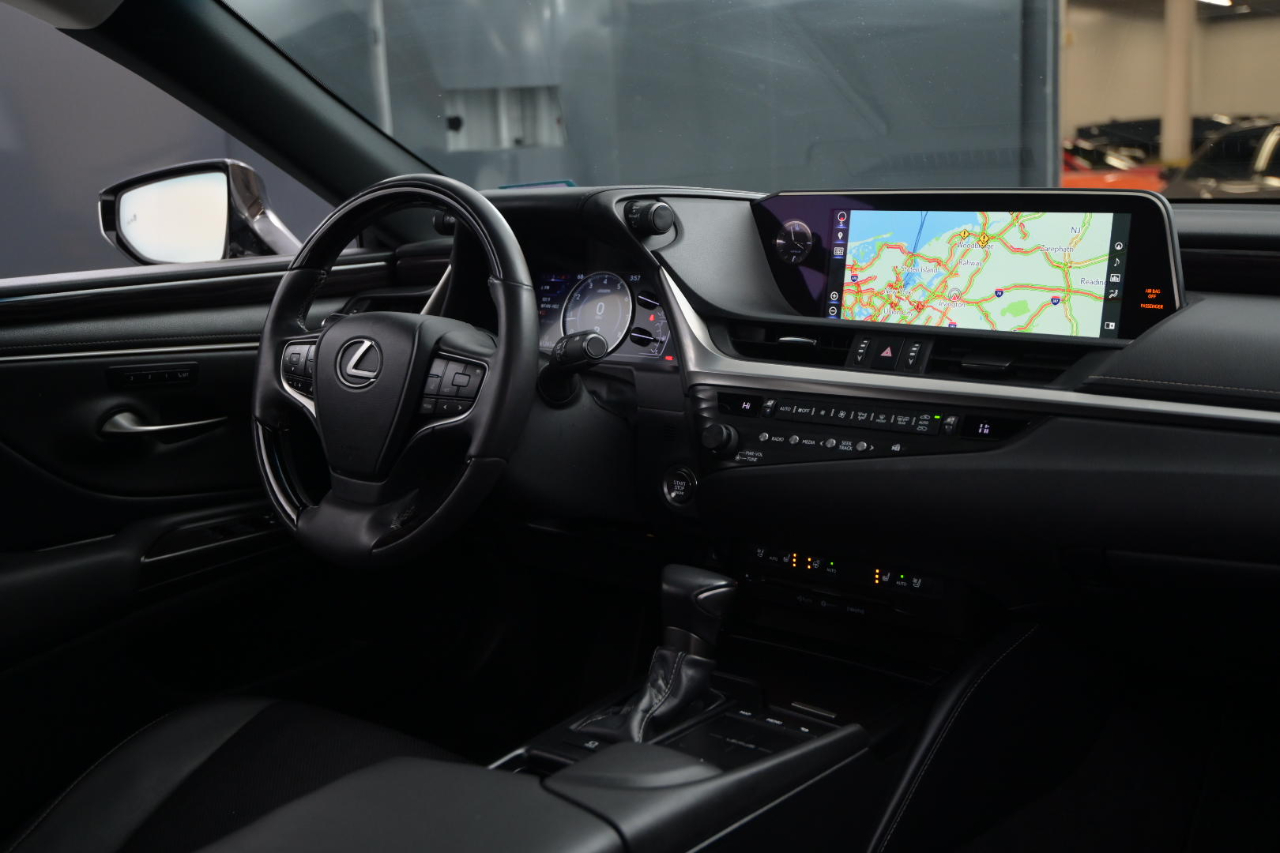 Lexus ES ES 350 FWD 2019