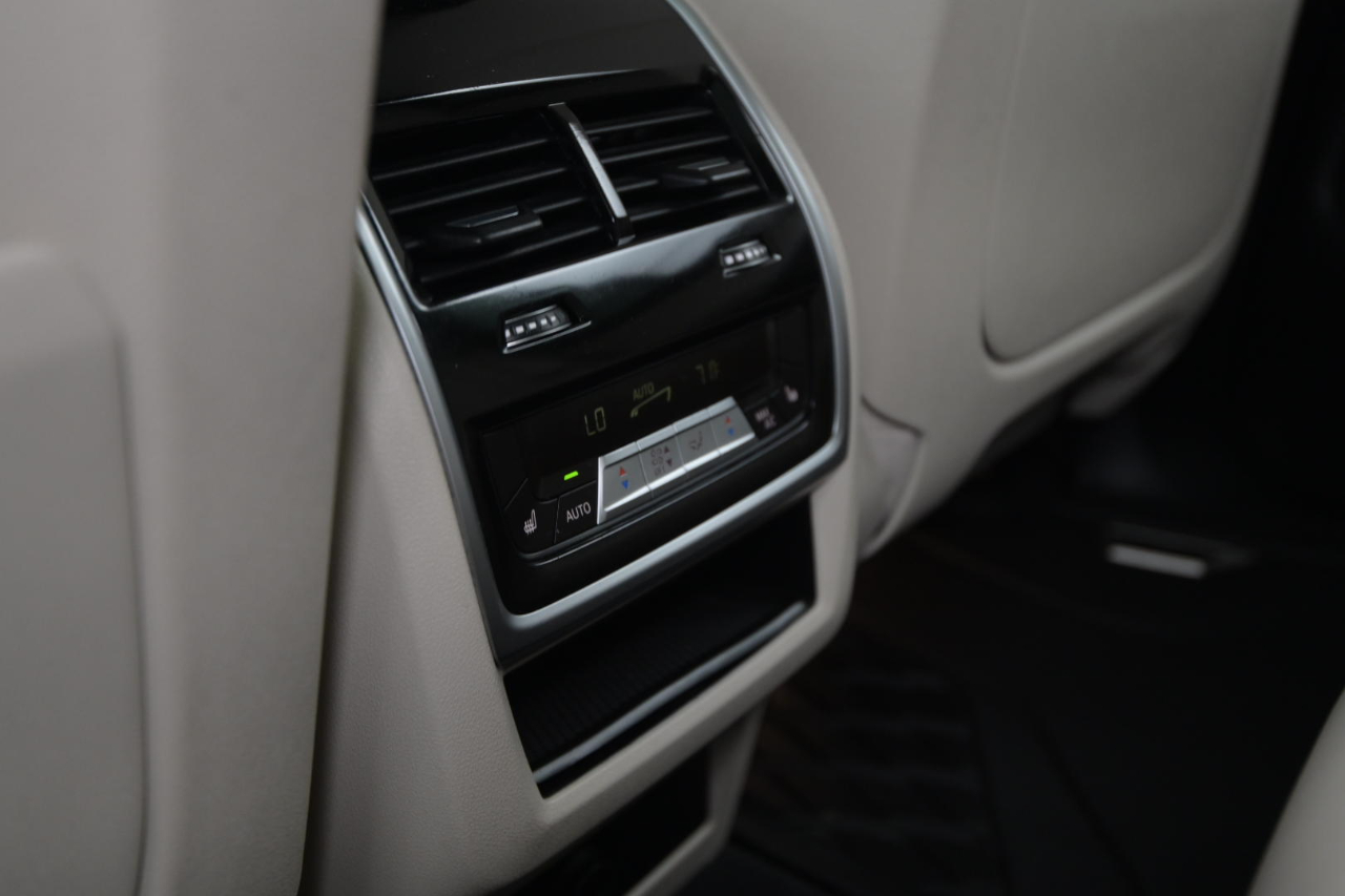 BMW X5 xDrive40i Sports Activity Vehicle 2020