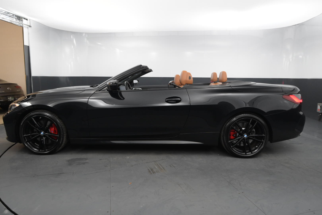 BMW 4 Series M440i Convertible 2021