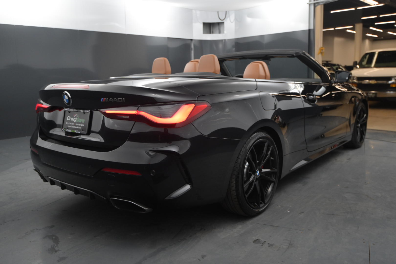 BMW 4 Series M440i Convertible 2021