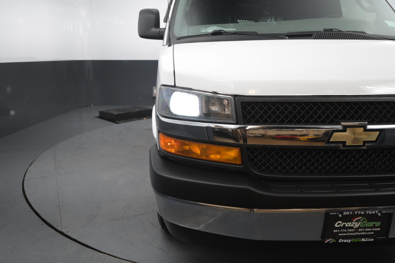 Chevrolet Express Cargo Van RWD 2500 135" 2020
