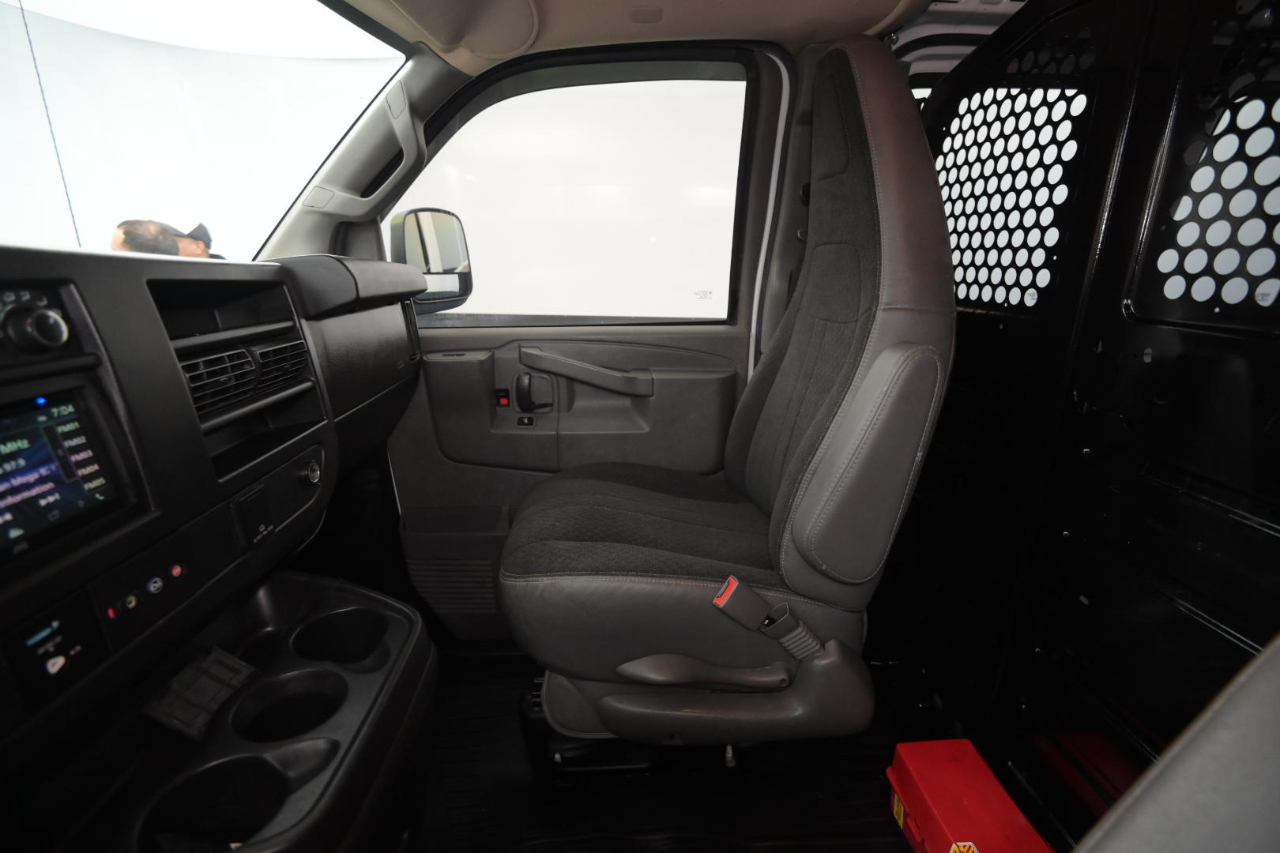 Chevrolet Express Cargo Van RWD 2500 135" 2020