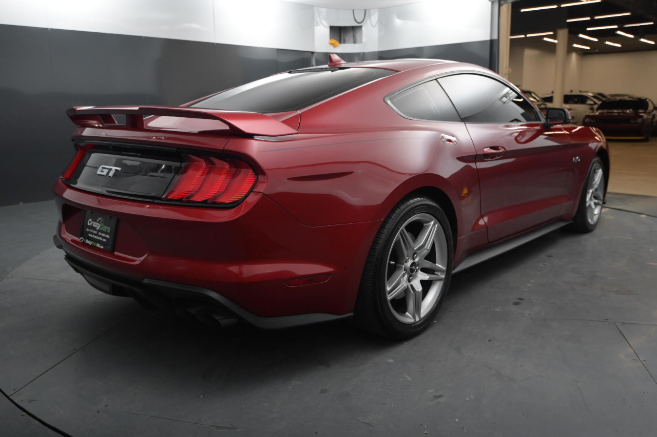 Ford Mustang GT Fastback 2020