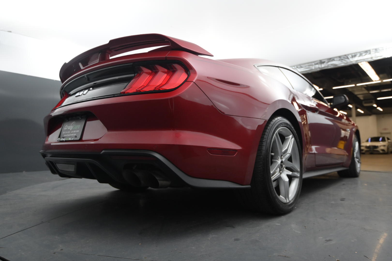 Ford Mustang GT Fastback 2020