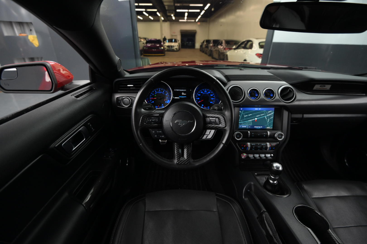 Ford Mustang GT Fastback 2020