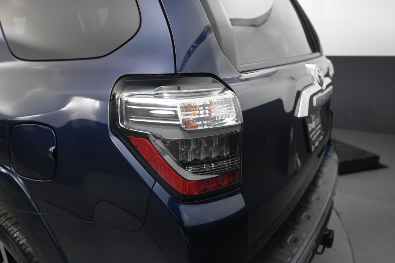 Toyota 4Runner Limited 4WD (Natl) 2019