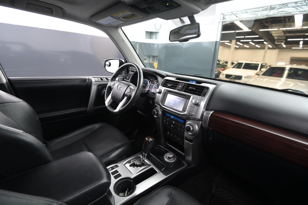 Toyota 4Runner Limited 4WD (Natl) 2019