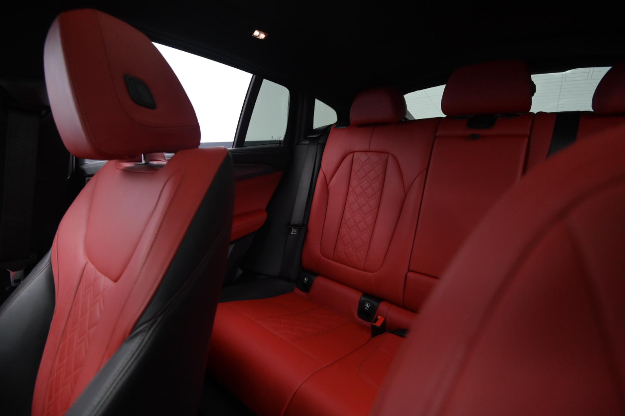 BMW X4 M40i Sports Activity Coupe 2019