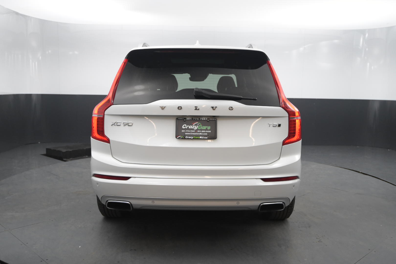 Volvo XC90 T5 AWD 5-Passenger Momentum 2017