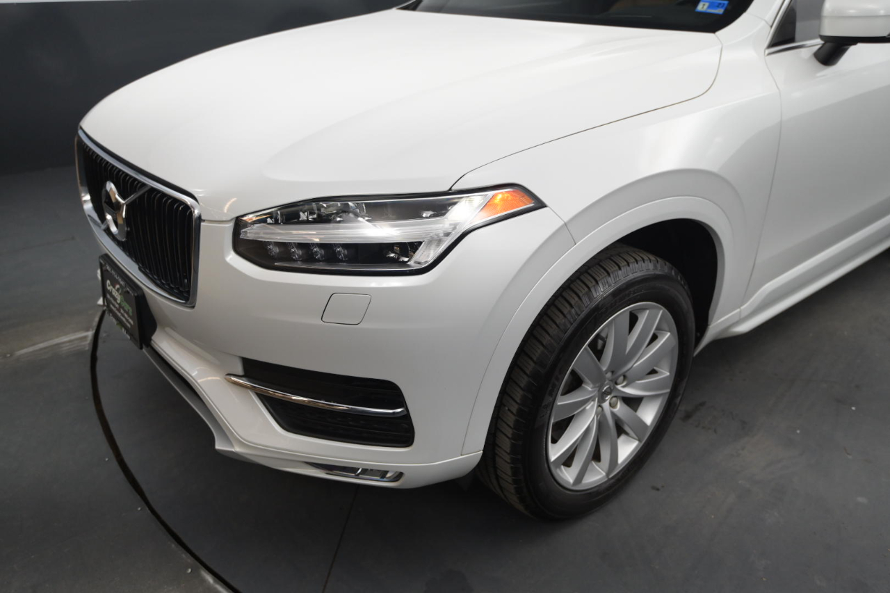 Volvo XC90 T5 AWD 5-Passenger Momentum 2017