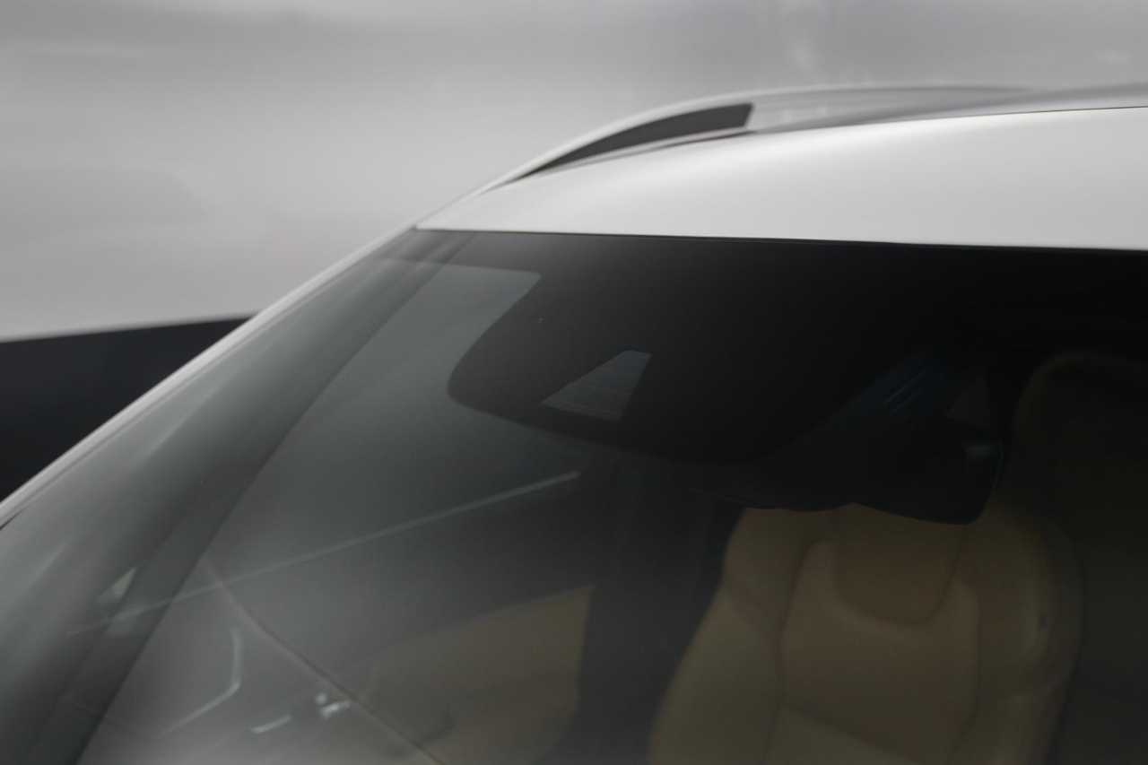 Volvo XC90 T5 AWD 5-Passenger Momentum 2017