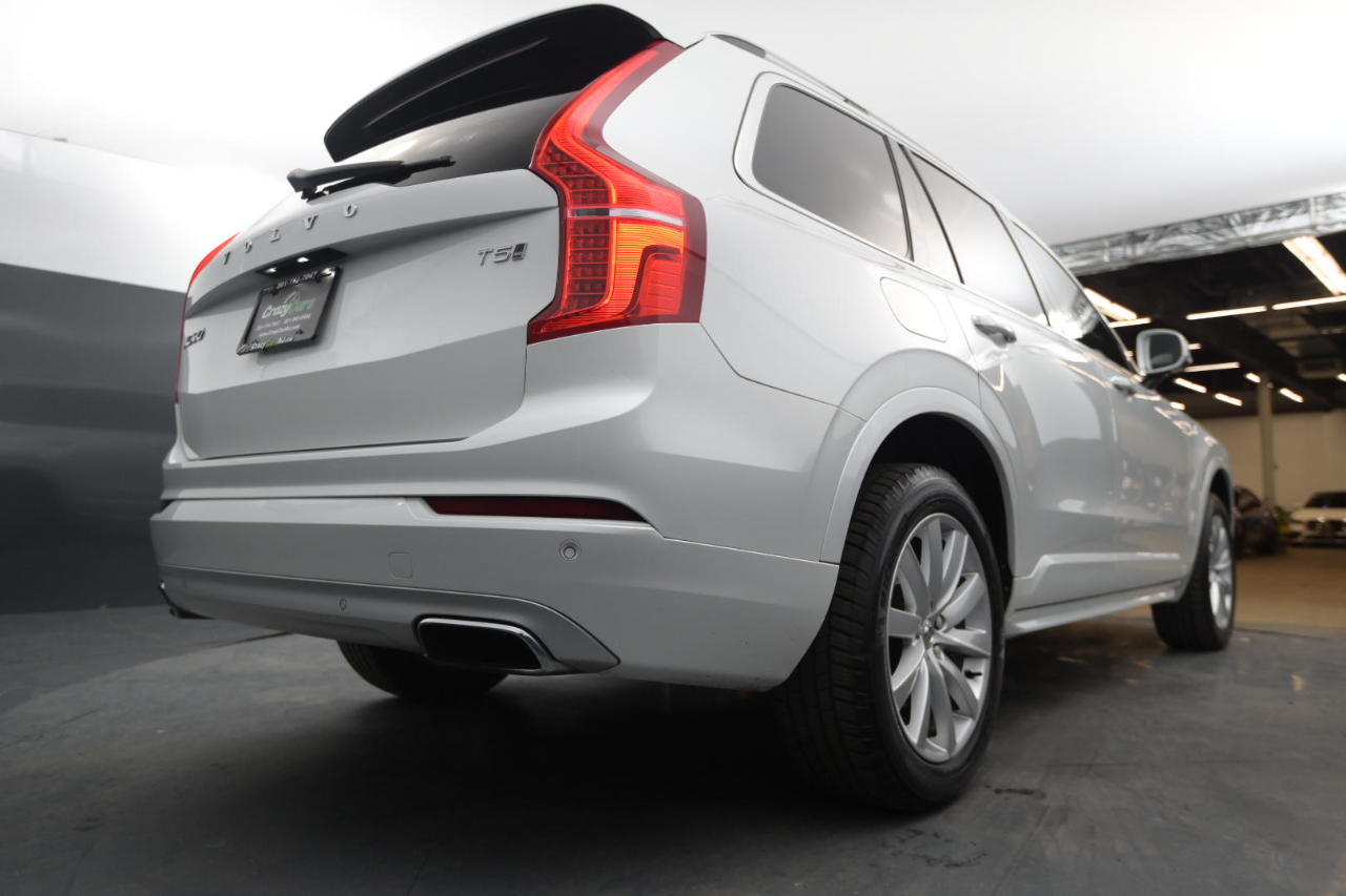 Volvo XC90 T5 AWD 5-Passenger Momentum 2017
