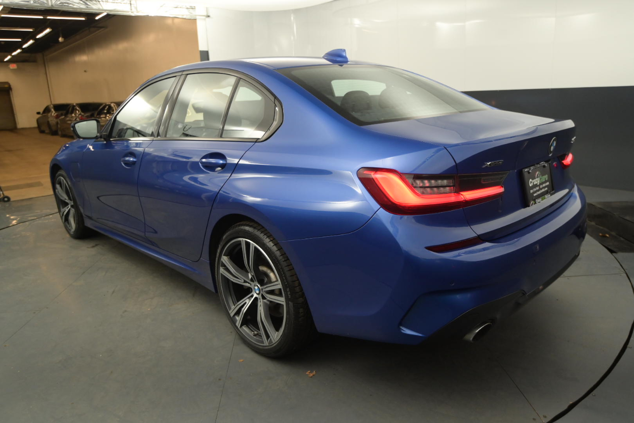 BMW 3 Series 330e xDrive Plug-In Hybrid 2021