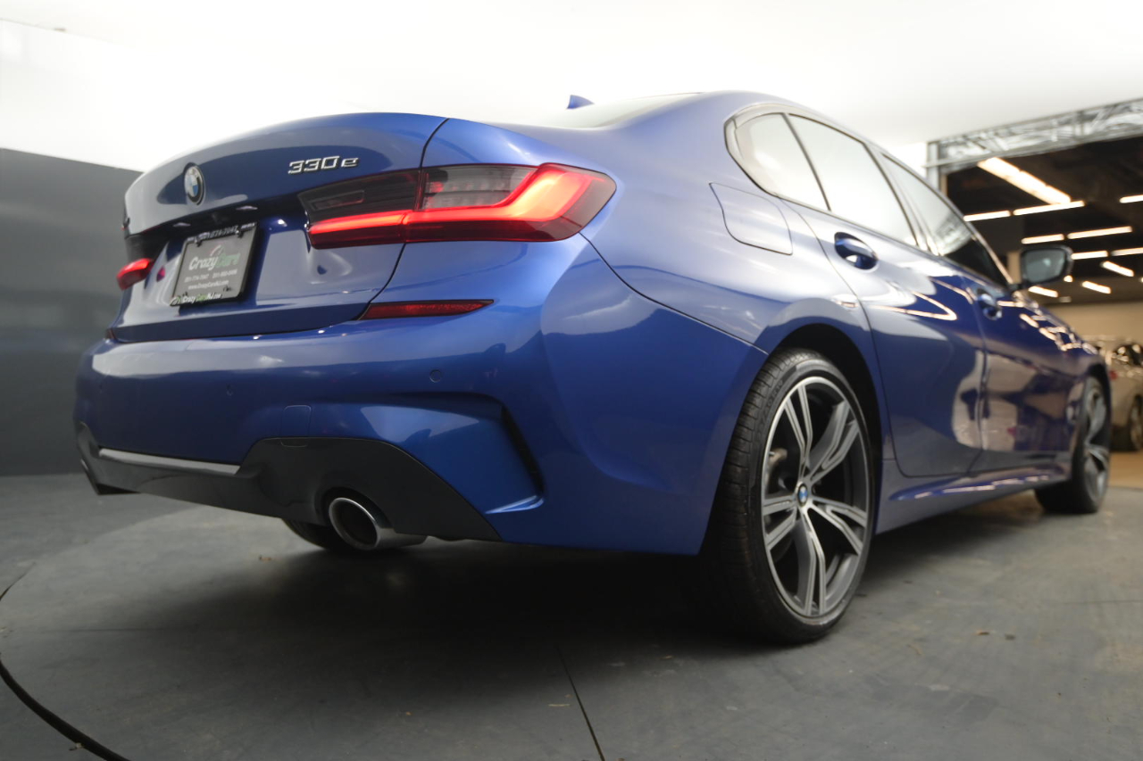 BMW 3 Series 330e xDrive Plug-In Hybrid 2021