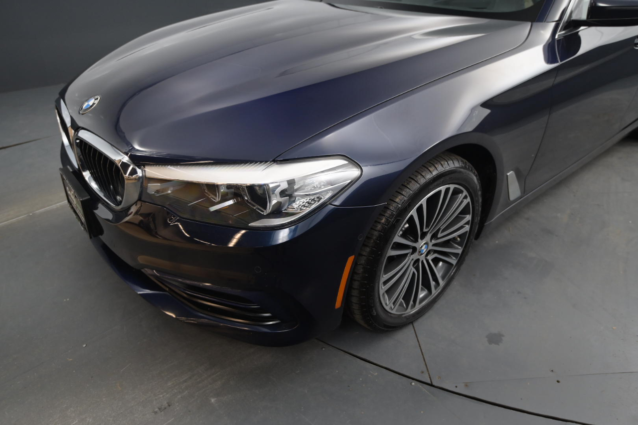 BMW 5 Series 540i xDrive Sedan 2020