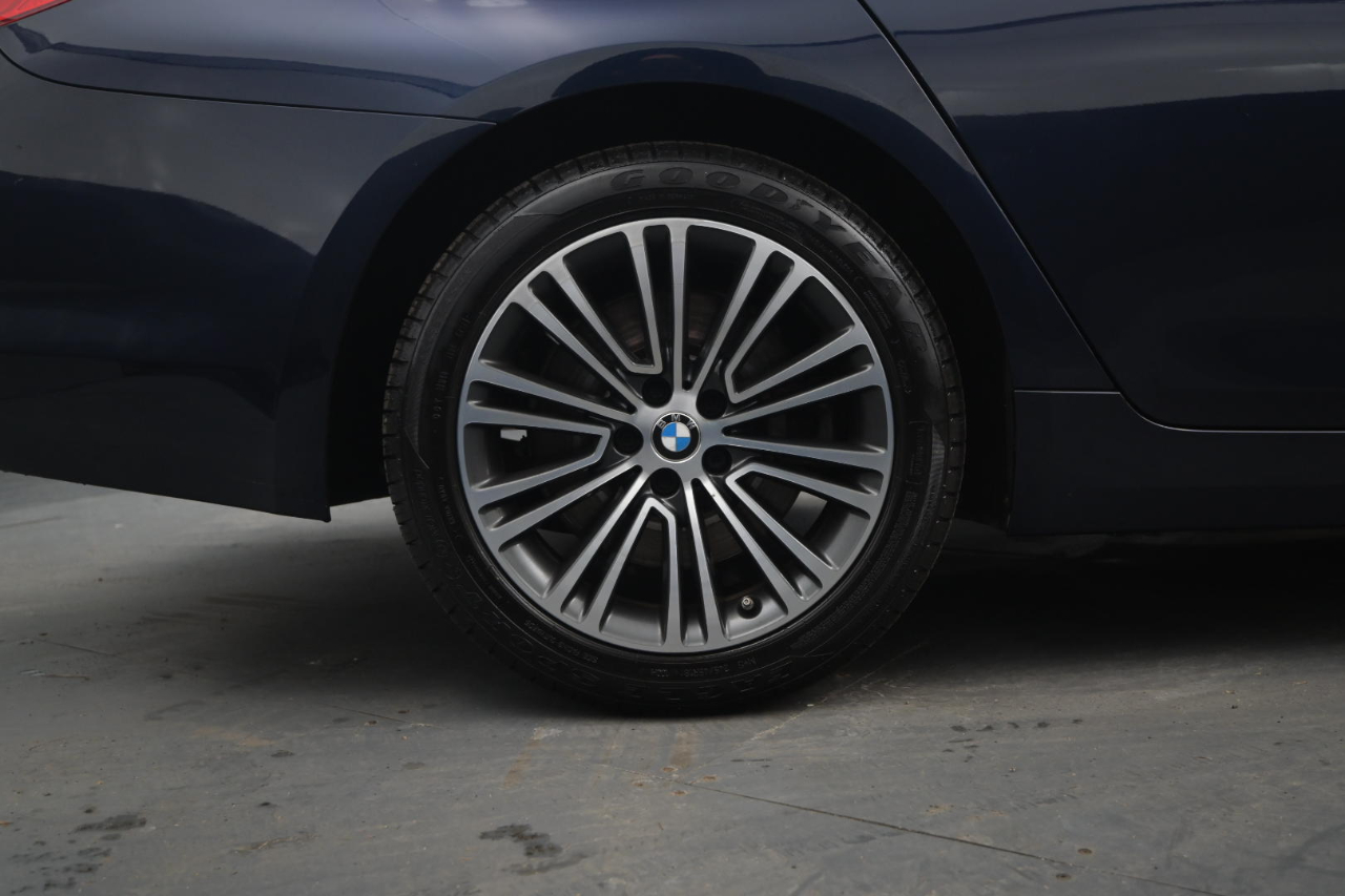 BMW 5 Series 540i xDrive Sedan 2020