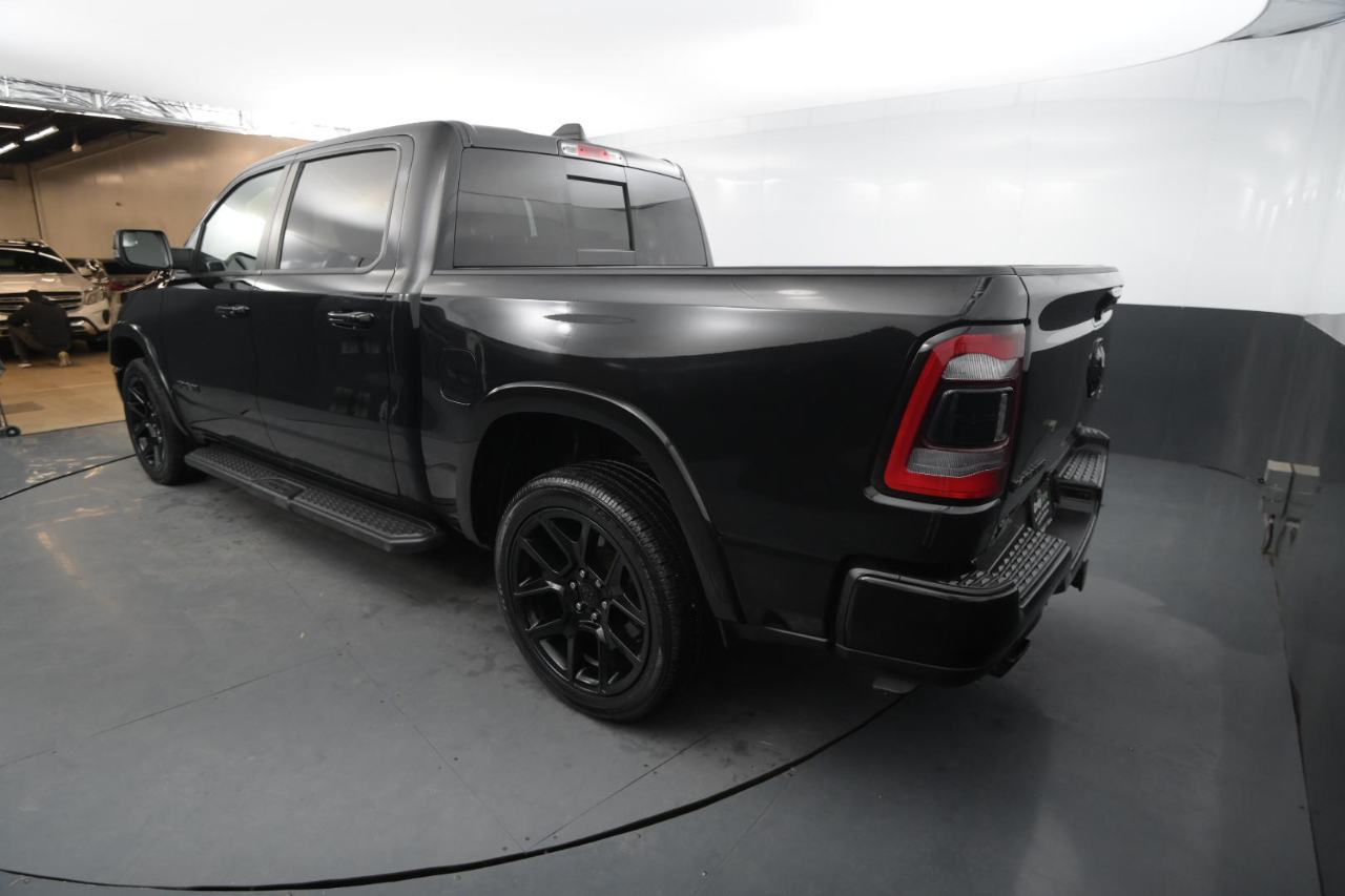 RAM 1500 Laramie 4x4 Crew Cab 5'7" Box 2021