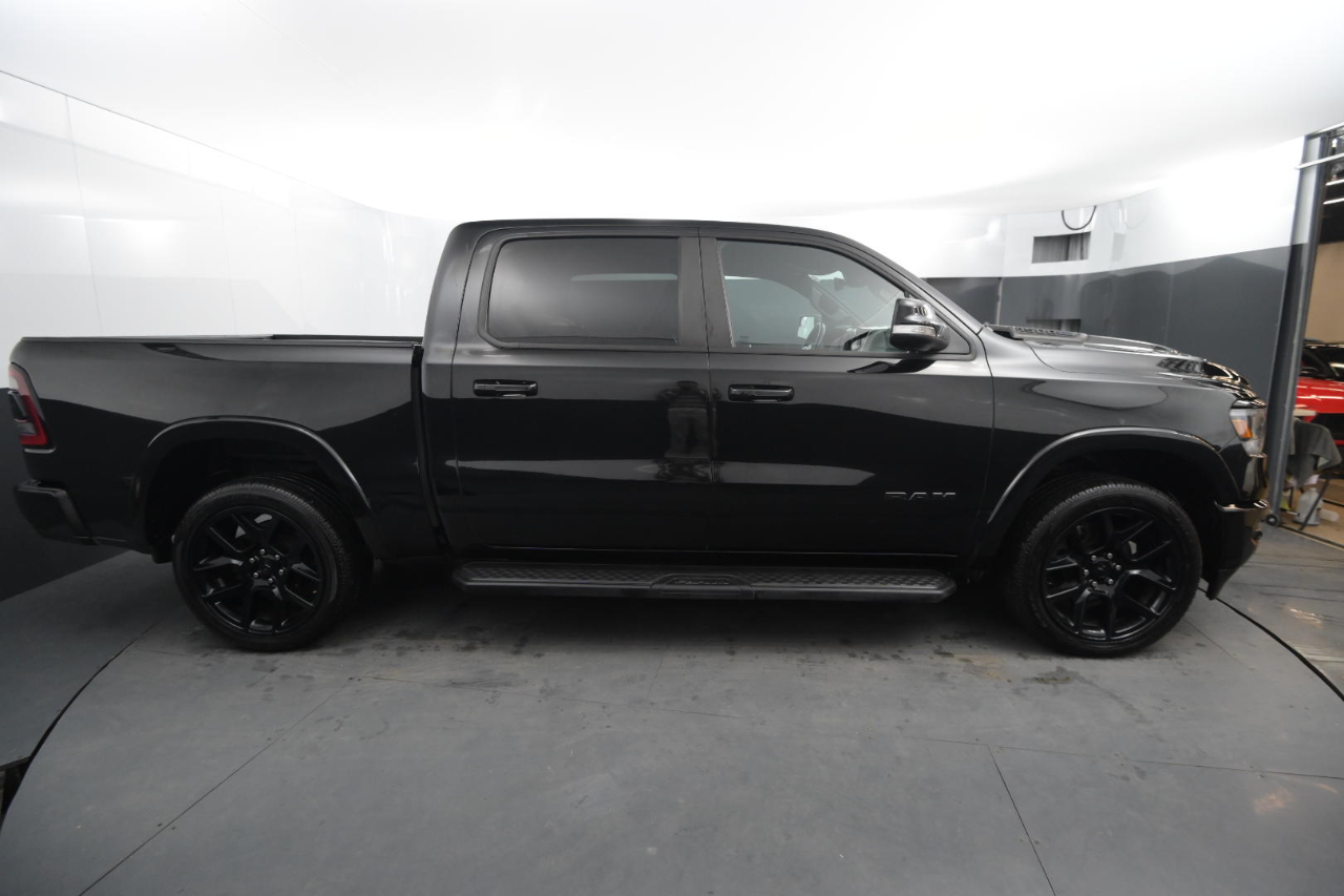 RAM 1500 Laramie 4x4 Crew Cab 5'7" Box 2021