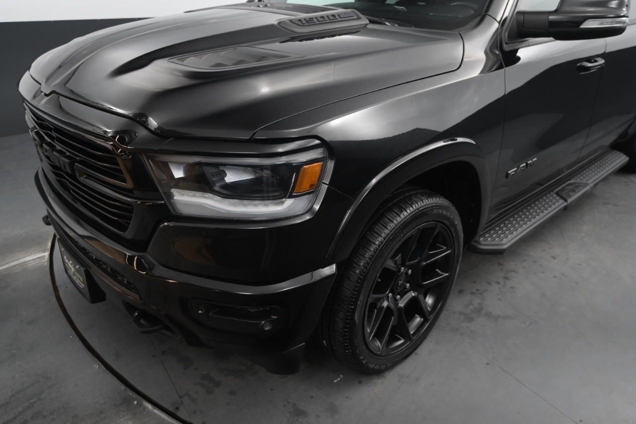 RAM 1500 Laramie 4x4 Crew Cab 5'7" Box 2021