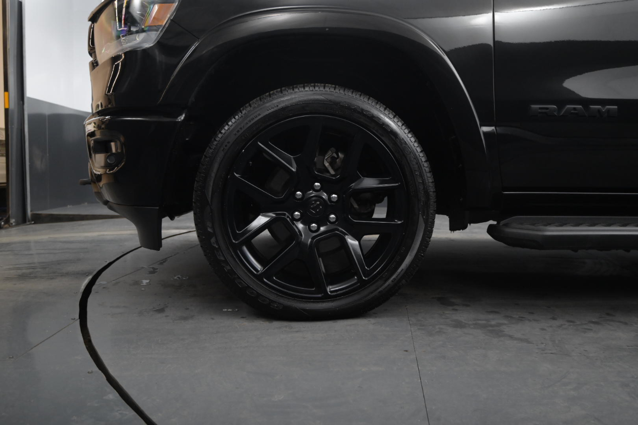 RAM 1500 Laramie 4x4 Crew Cab 5'7" Box 2021