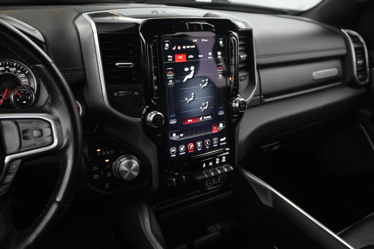 RAM 1500 Laramie 4x4 Crew Cab 5'7" Box 2021