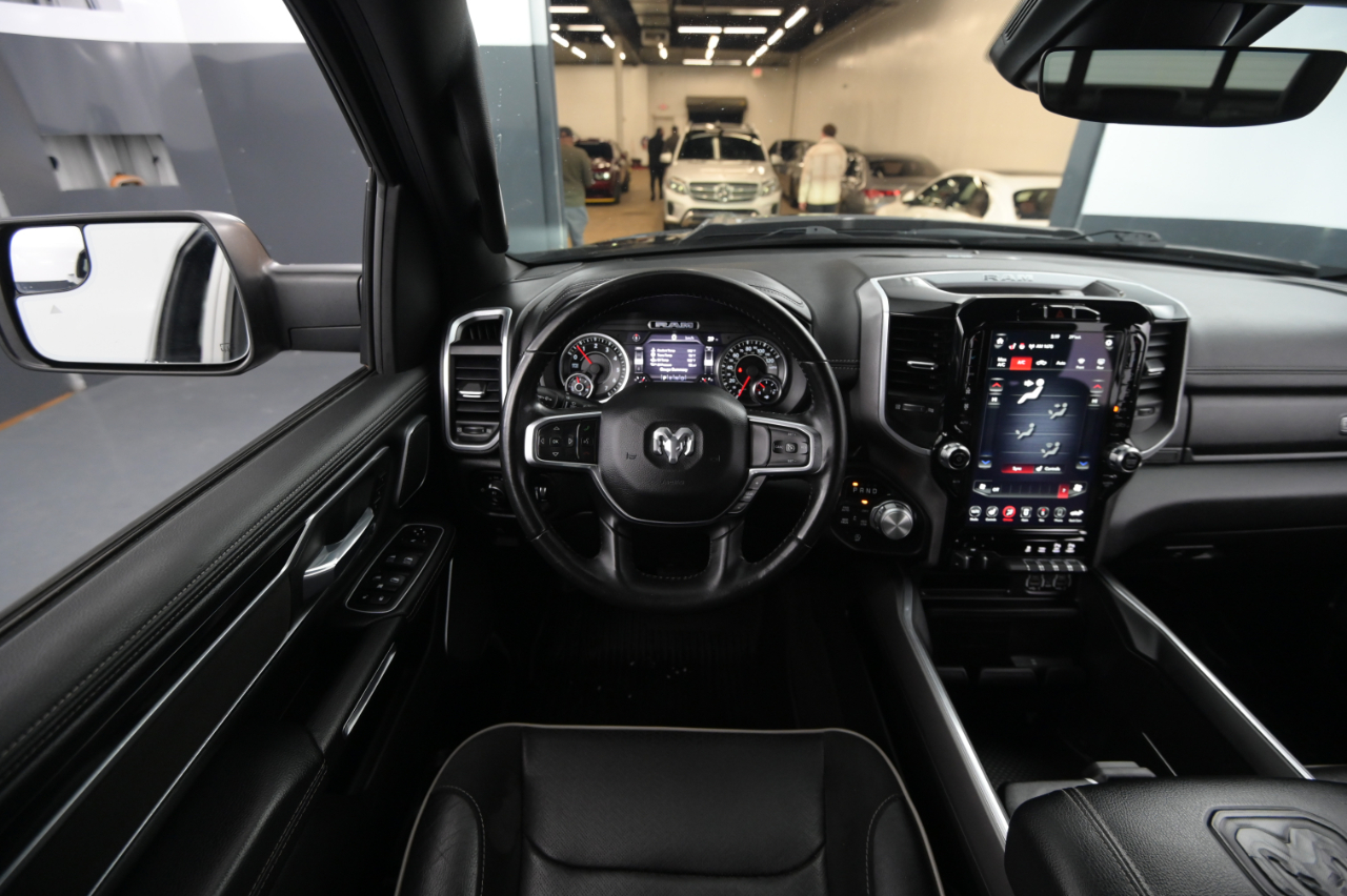 RAM 1500 Laramie 4x4 Crew Cab 5'7" Box 2021