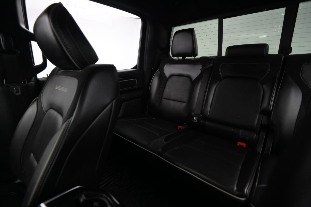 RAM 1500 Laramie 4x4 Crew Cab 5'7" Box 2021