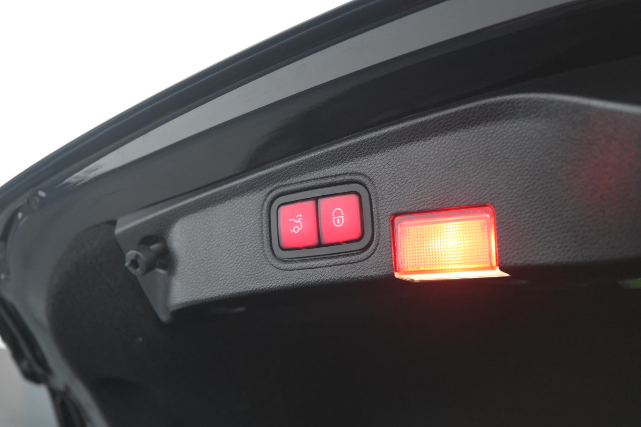 Mercedes-Benz C-Class  2018