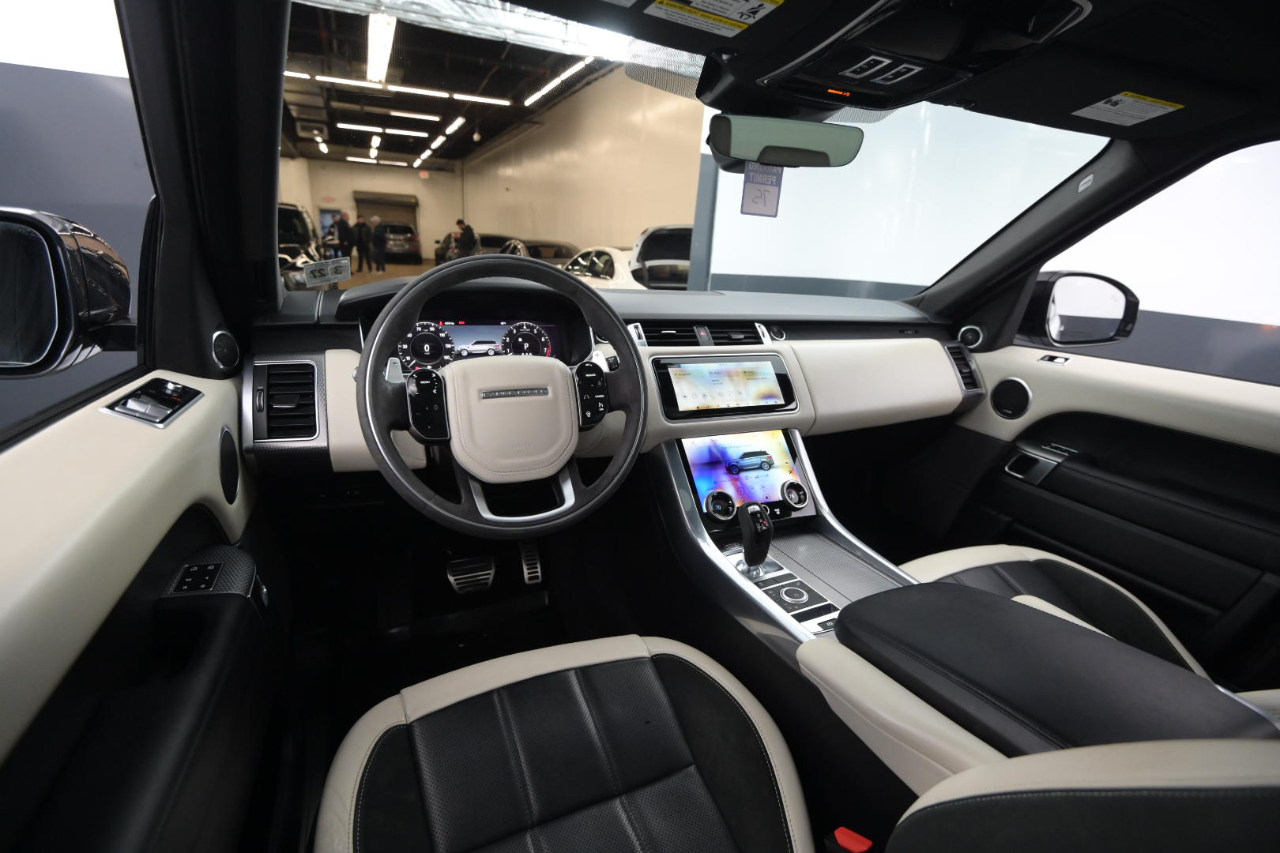 Land Rover Range Rover Sport Turbo i6 MHEV HST 2022