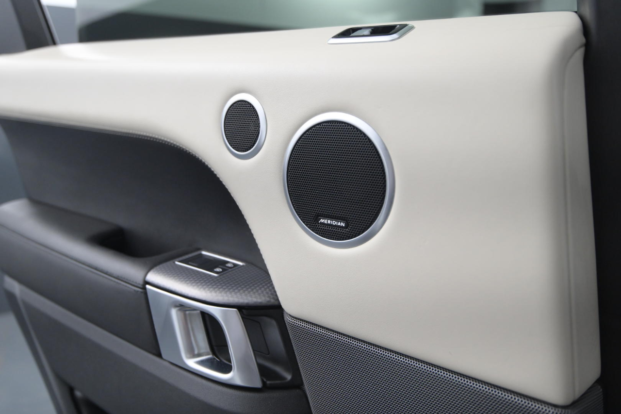 Land Rover Range Rover Sport Turbo i6 MHEV HST 2022